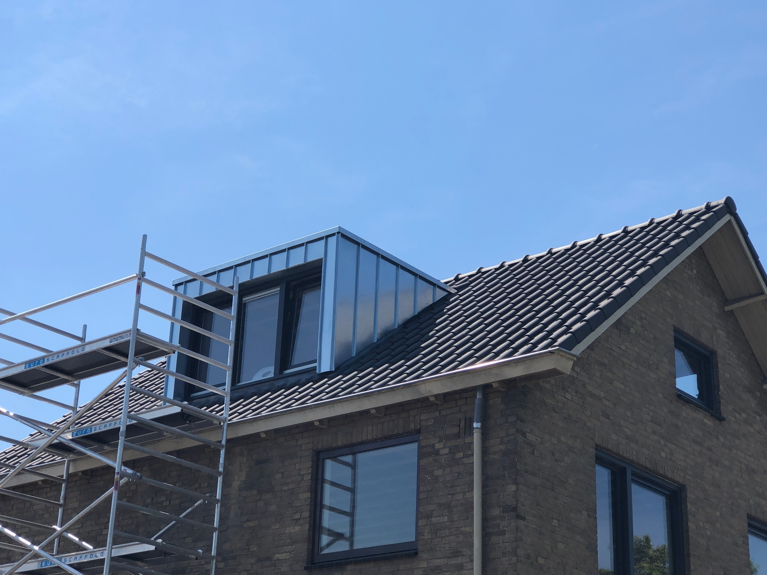 Dakwerkzaamheden in Almere